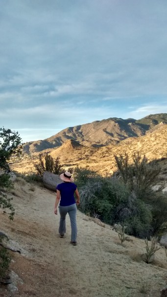 mai-walking-on-foothills-meander